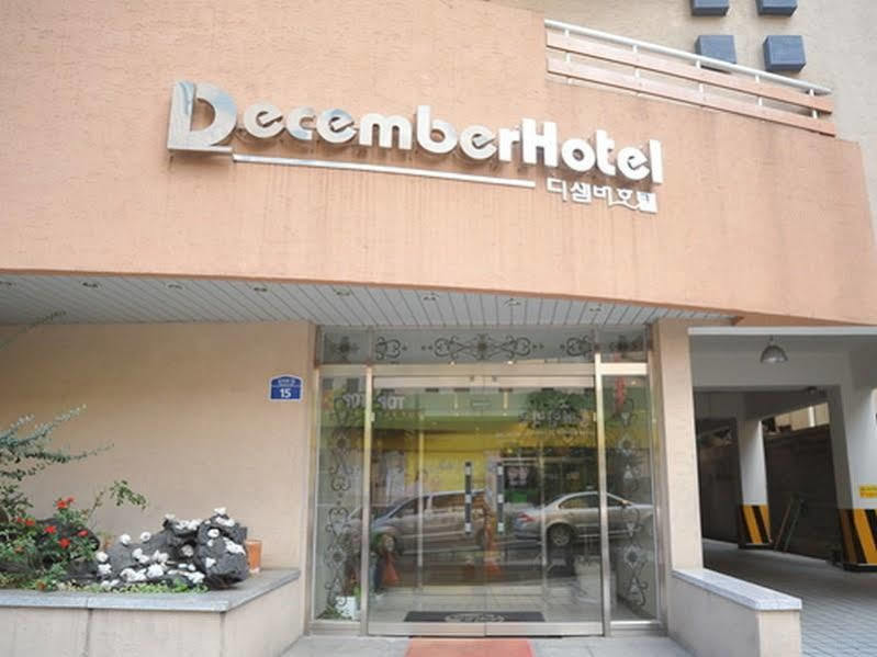 Jeju December Hotel Bagian luar foto